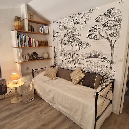 3 Pieces Climatise, Mezzanine, Vue Mer, Parking A Ste Maxime - Fr-1-780-89 * Sainte-Maxime