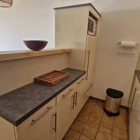 Apartment 3 Pieces Climatise, Mezzanine, Vue Mer, Parking A Ste Maxime - Fr-1-780-89 *