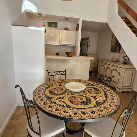 3 Pieces Climatise, Mezzanine, Vue Mer, Parking A Ste Maxime - Fr-1-780-89 *