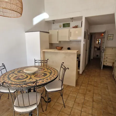 Apartment 3 Pieces Climatise, Mezzanine, Vue Mer, Parking A Ste Maxime - Fr-1-780-89