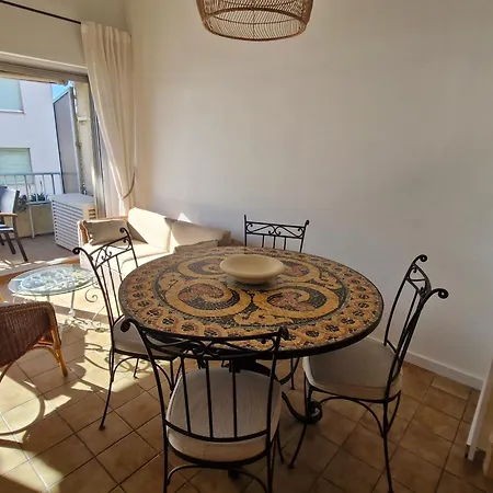 Apartment 3 Pieces Climatise, Mezzanine, Vue Mer, Parking A Ste Maxime - Fr-1-780-89