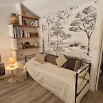 3 Pieces Climatise, Mezzanine, Vue Mer, Parking A Ste Maxime - Fr-1-780-89 * Sainte-Maxime