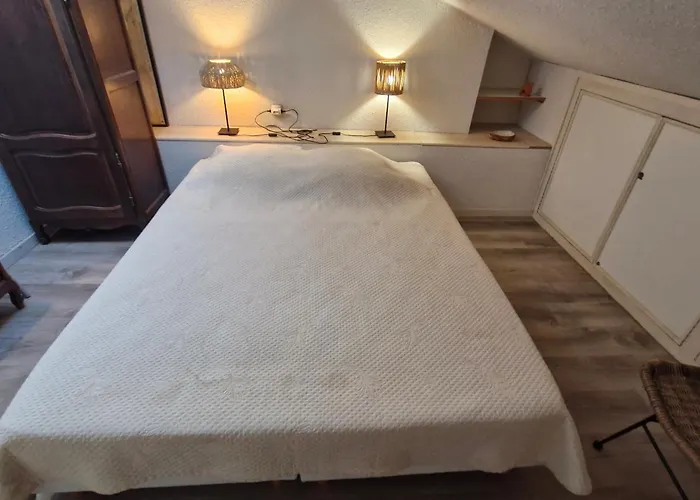 3 Pièces Climatisé Vue Avec Parking - Fr-1-780-89 Appartamento *