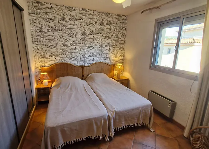 3 Pièces Climatisé Vue Avec Parking - Fr-1-780-89 * Sainte-Maxime