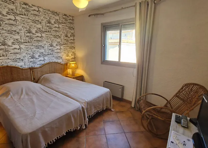 3 Pièces Climatisé Vue Avec Parking - Fr-1-780-89 Appartamento *