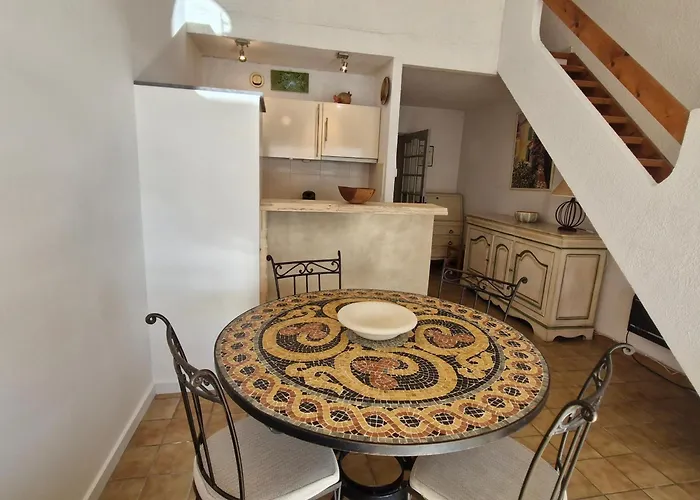 3 Pièces Climatisé Vue Avec Parking - Fr-1-780-89 *